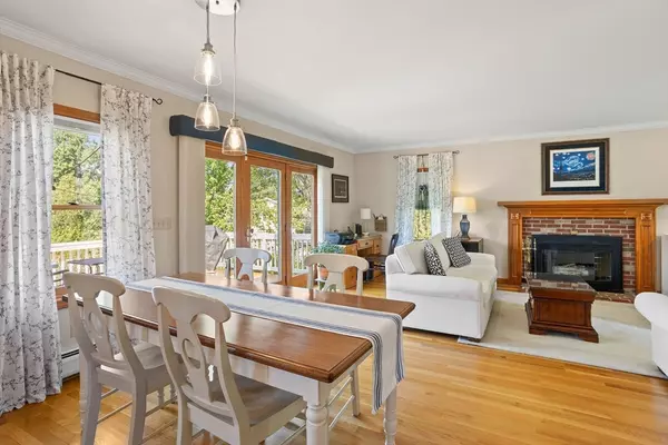 Dracut, MA 01826,26 Pine Ave