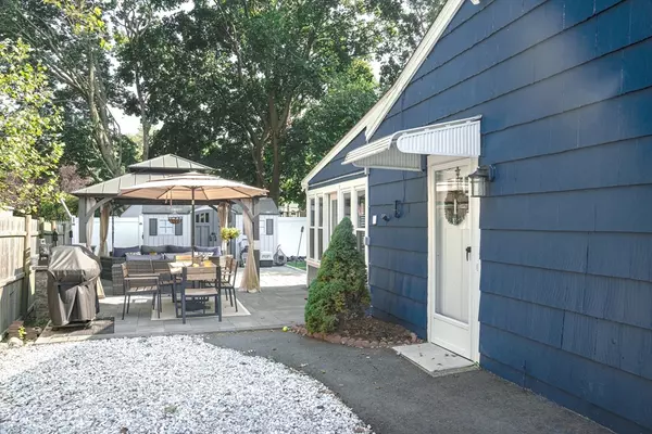 Holbrook, MA 02343,22 Hillsdale Rd.