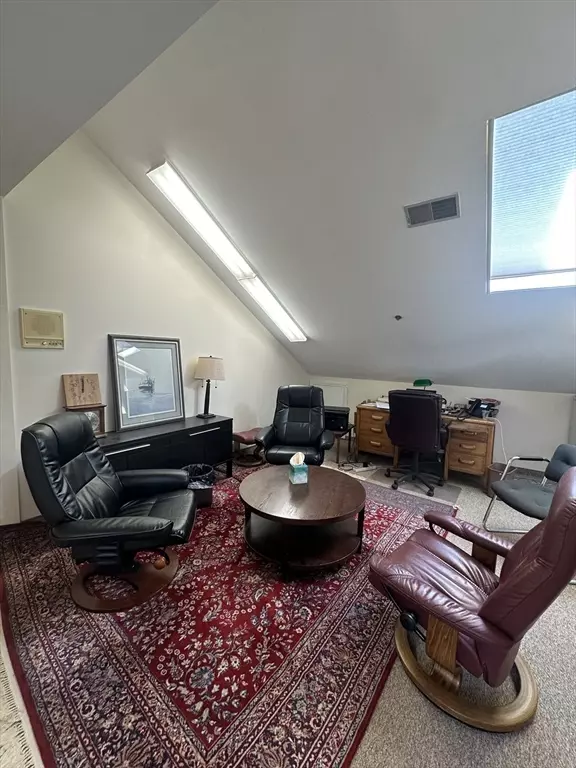 North Andover, MA 01845,873 Turnpike Street #202