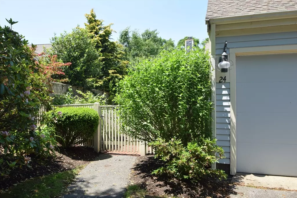 Yarmouth, MA 02675,24 Wildflower Ln #24