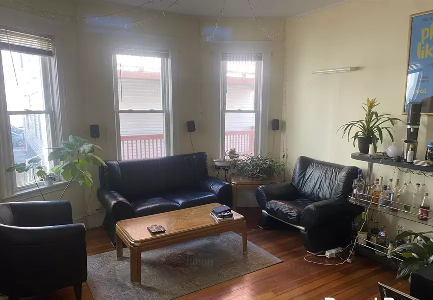 2 Imrie Rd #1, Boston, MA 02134