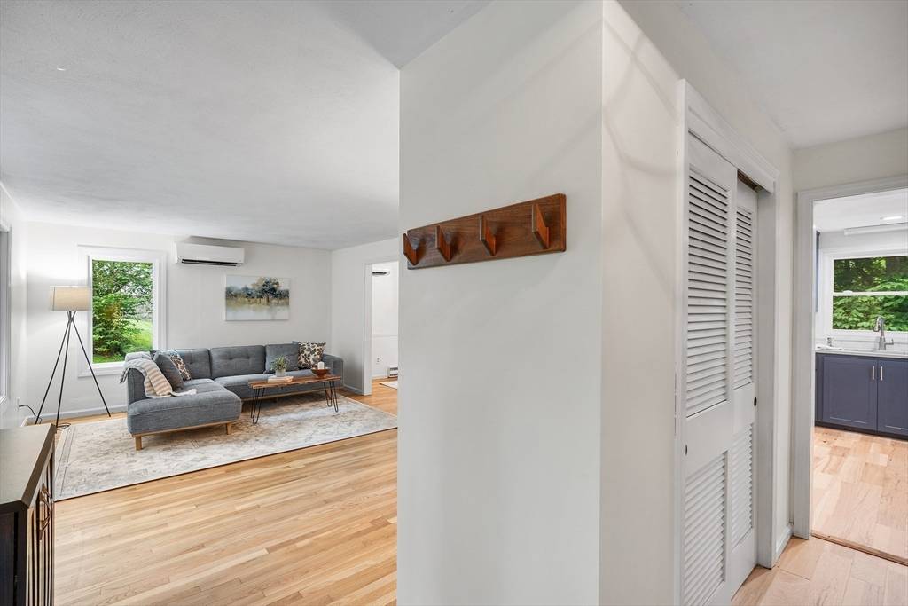 Westborough, MA 01581,41 Harvey Ln