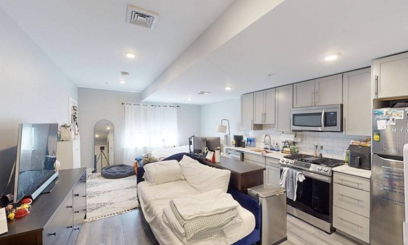 Boston, MA 02127,55 West 5th #307