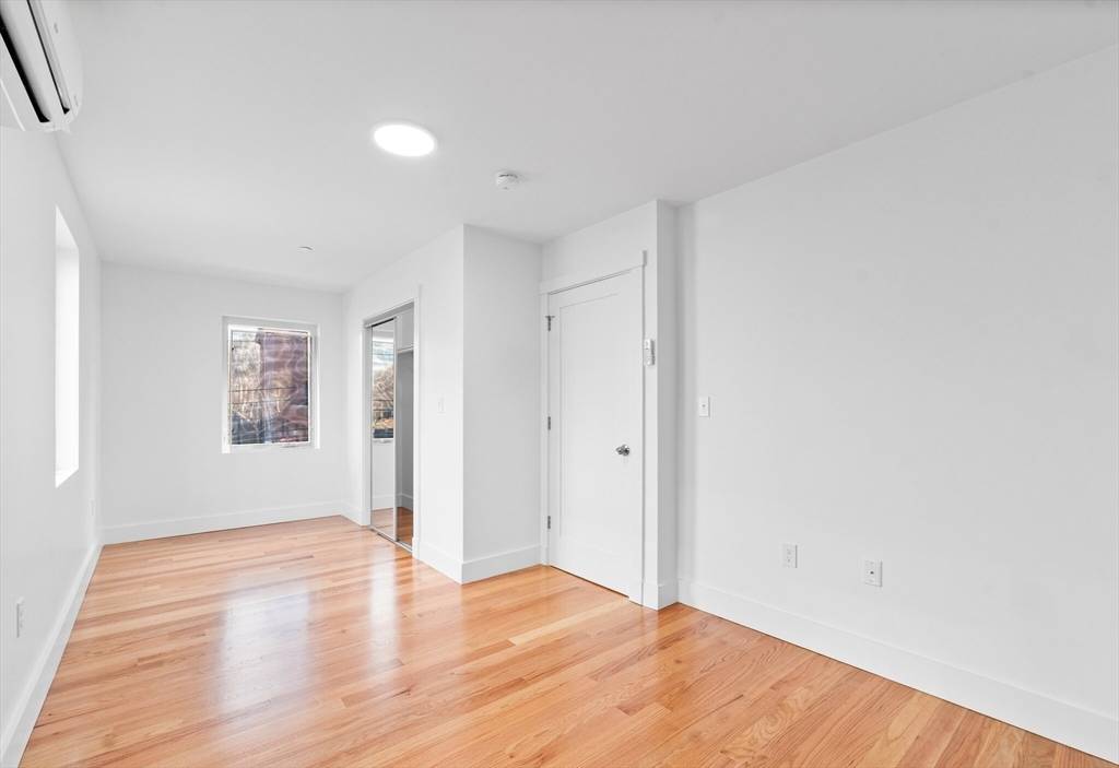 Cambridge, MA 02139,140 Prospect St #1