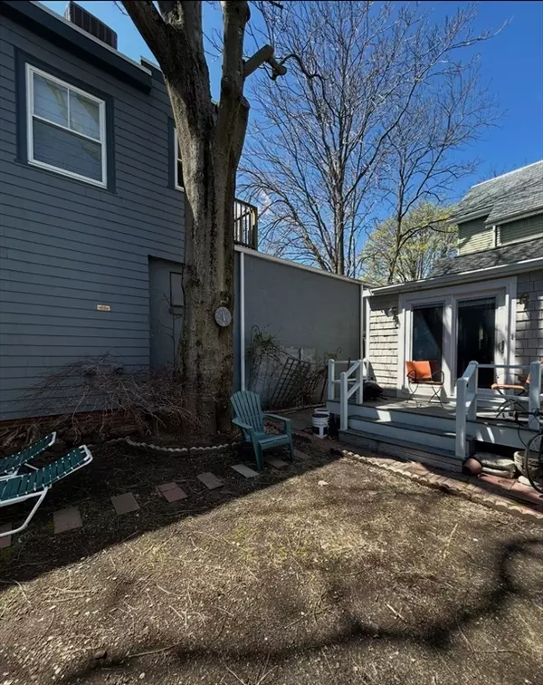 Cambridge, MA 02139,4 Saint Mary Rd