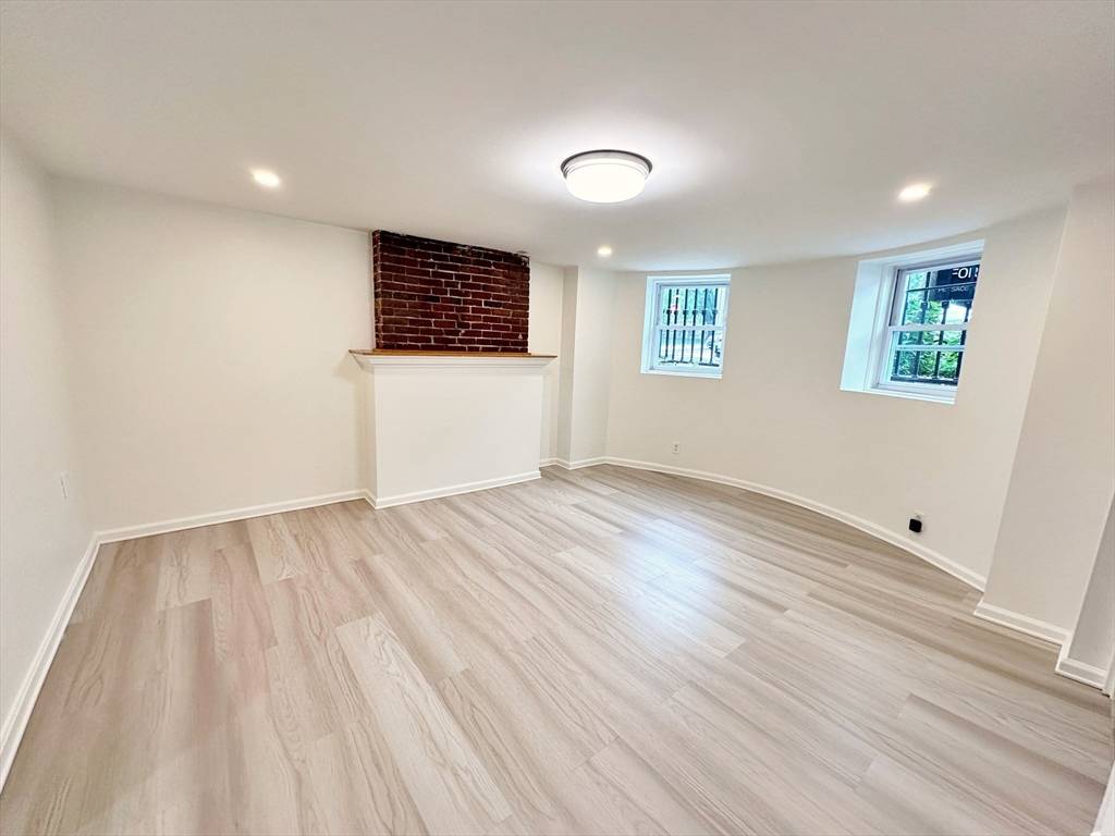 Boston, MA 02128,420 Sumner St #1