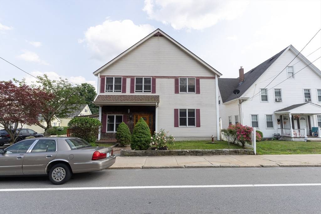 135 Main St, Blackstone, MA 01504
