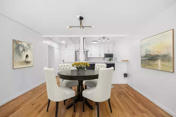 Brookline, MA 02445,99 Pond Ave #202