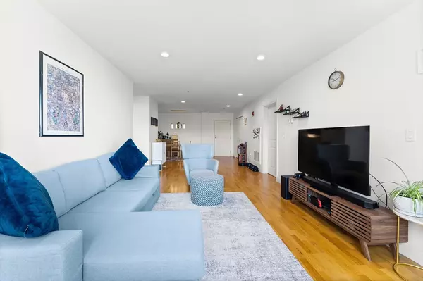 Cambridge, MA 02140,318 Rindge Ave #411