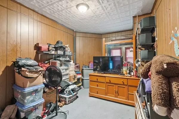 Fitchburg, MA 01420,222-R Kimball St