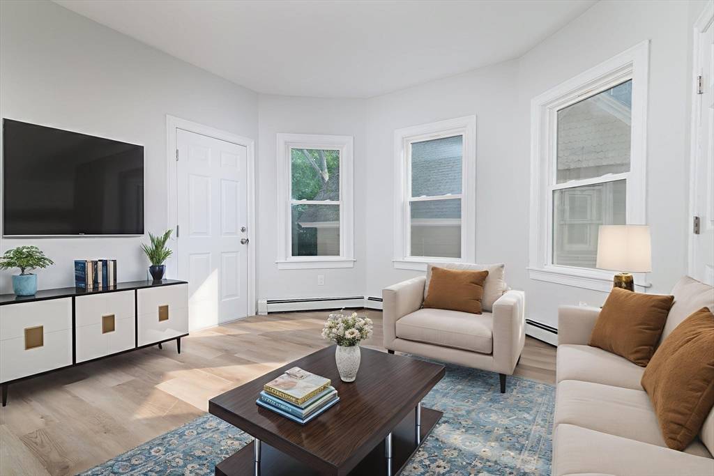 Attleboro, MA 02703,7 Cliff St