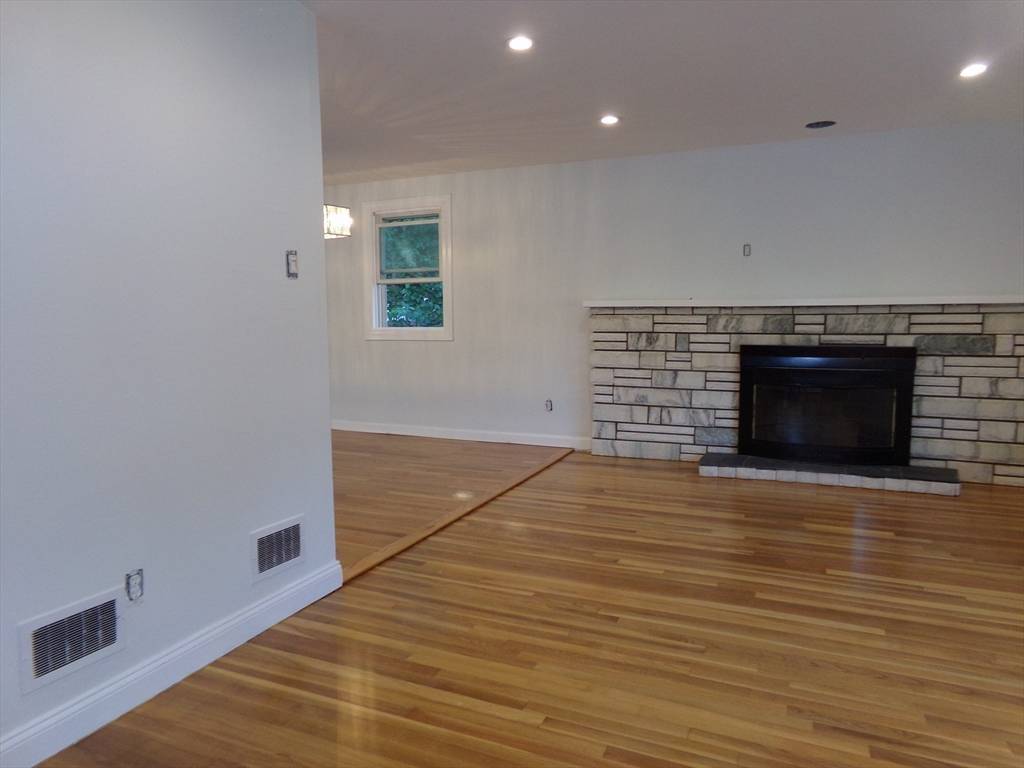 Norwood, MA 02062,28 Inverness Road