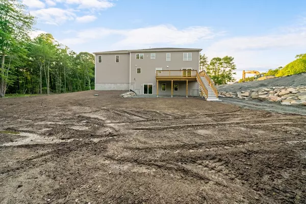 Lakeville, MA 02347,37 Myricks St