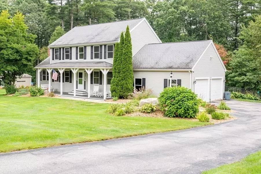 10 Tobin Dr, Dudley, MA 01571