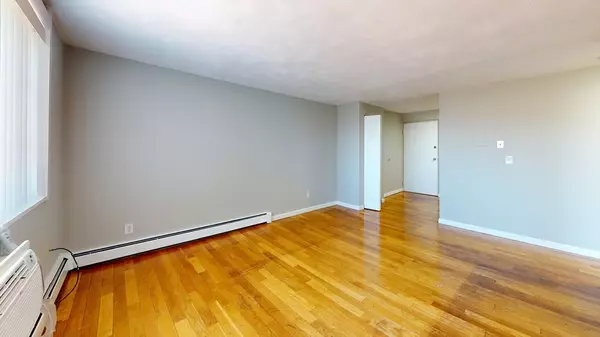 21 Staples Ave #43, Everett, MA 02149