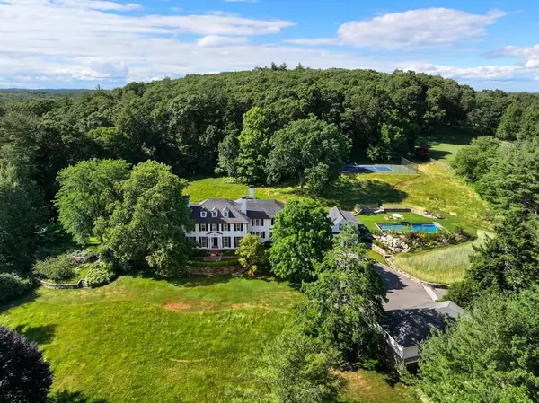 709 Monument Street, Concord, MA 01742
