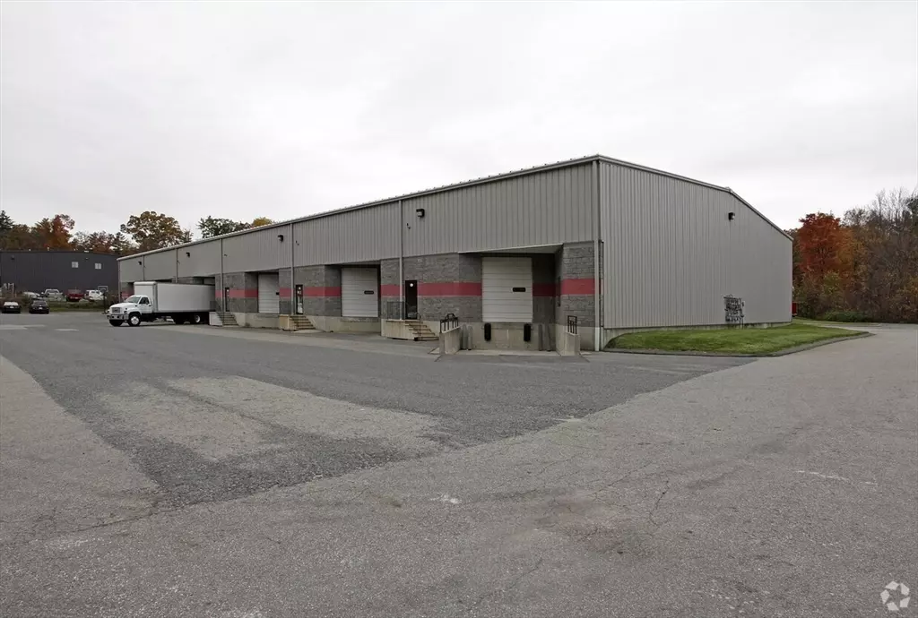 Hudson, MA 01749,282 Central St
