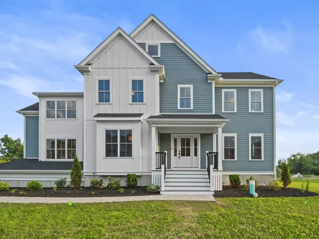 Andover, MA 01810,4 Weeping Willow Drive