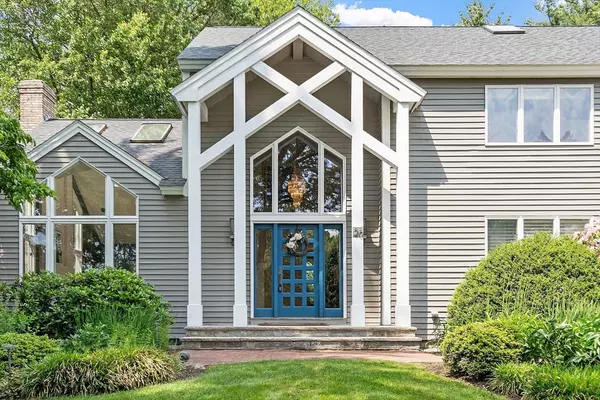 Andover, MA 01810,20 Carter Ln