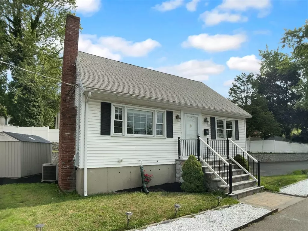 Lynn, MA 01904,217 Cedar Brook Rd