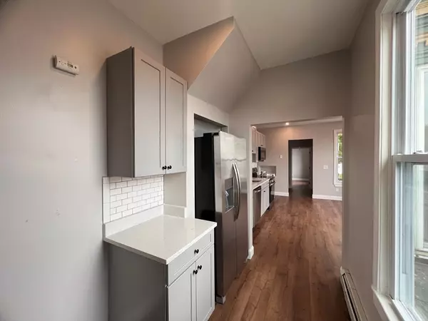 Lowell, MA 01850,697 Bridge Street #2