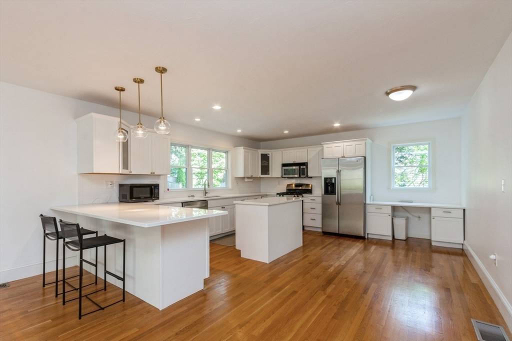 Newton, MA 02459,37 Philbrick Rd