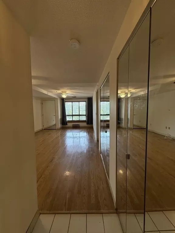 Weymouth, MA 02190,200 Burkhall #103