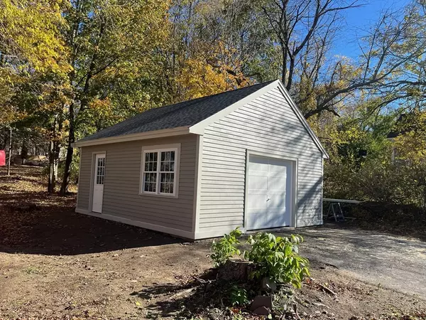 Groveland, MA 01834,358 Main