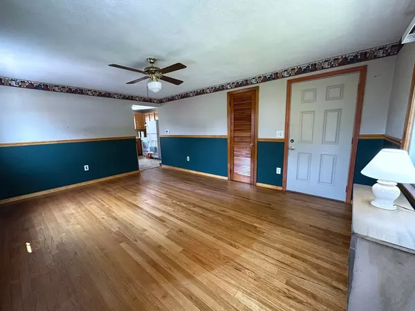 Chicopee, MA 01020,103 Gelinas