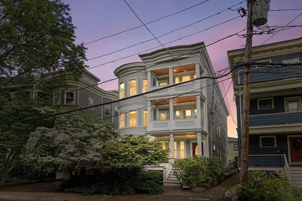Cambridge, MA 02138,114 Trowbridge Street #2