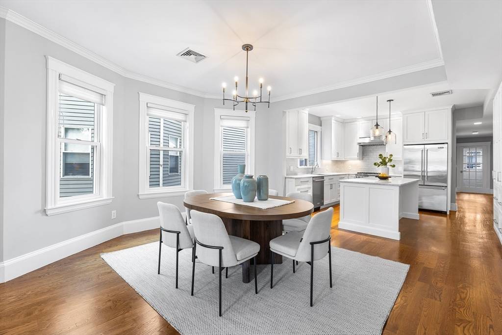 Cambridge, MA 02138,114 Trowbridge Street #2