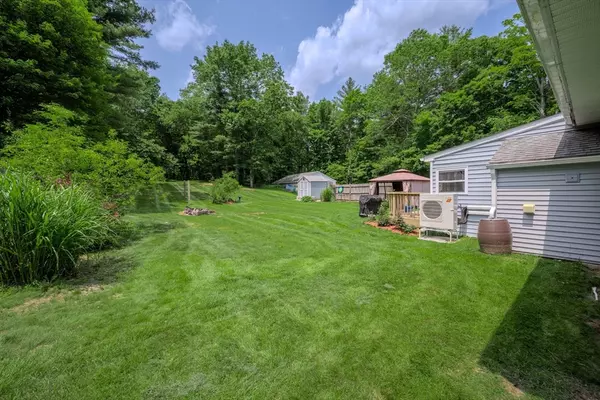 Brookfield, MA 01506,71 Webber Rd