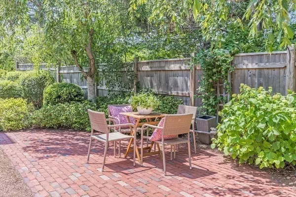 Yarmouth, MA 02675,2 Pine Grove Village #2