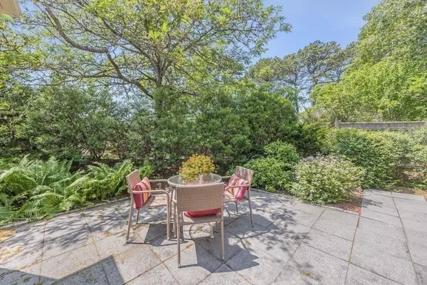 Yarmouth, MA 02675,2 Pine Grove Village #2