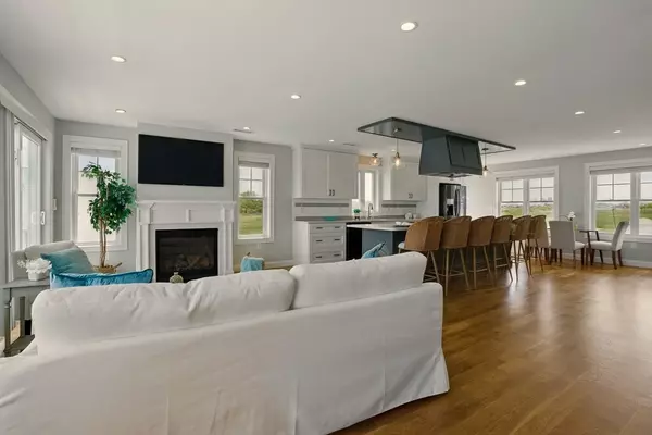 Revere, MA 02151,1091 Winthrop Ave