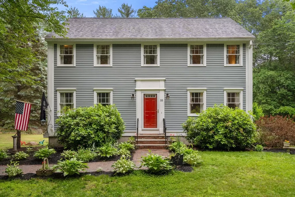Dunstable, MA 01827,55 Cross St