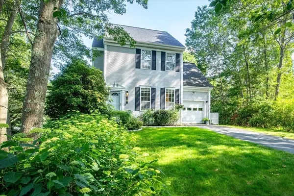 Foxboro, MA 02035,23 Farrington Street