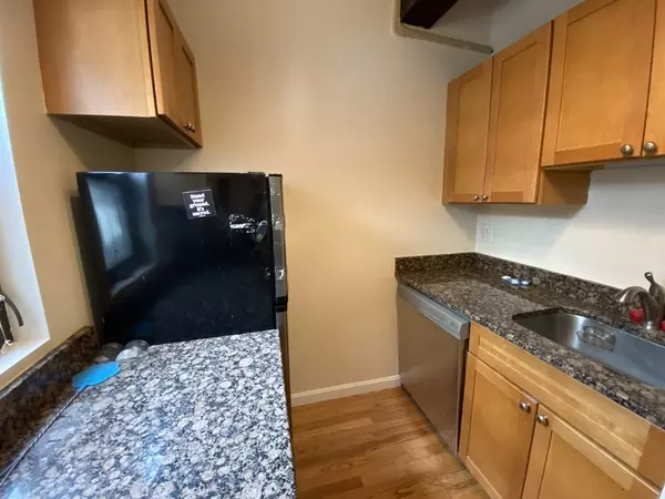 Boston, MA 02115,12 Stoneholm #614