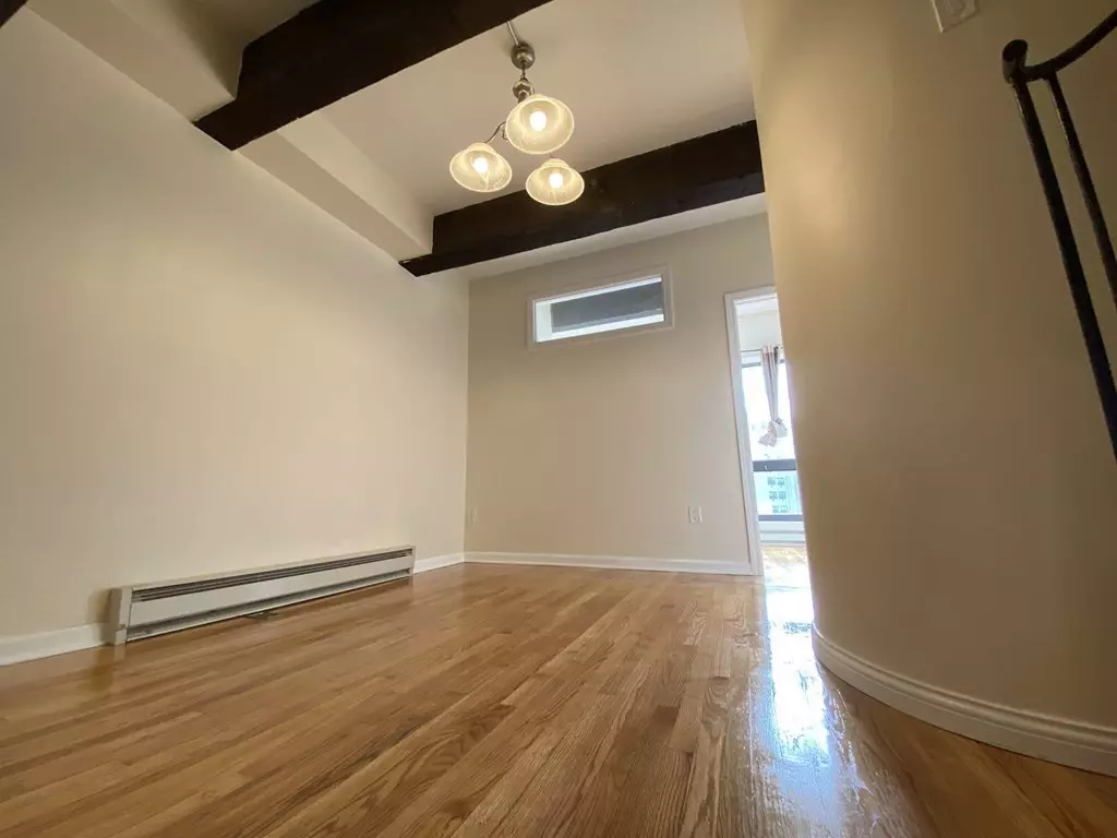 Boston, MA 02115,12 Stoneholm #614