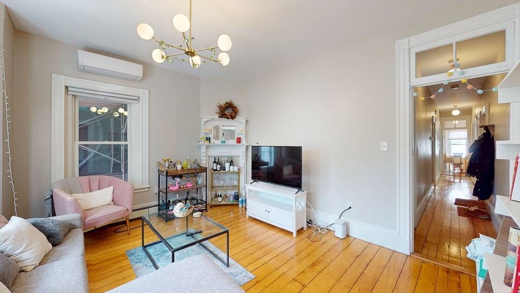 Boston, MA 02127,426 East Fifth #2