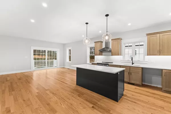 Bridgewater, MA 02324,27 Leonard St #27