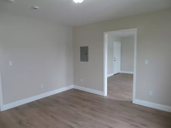 New Bedford, MA 02740,88 Ruth Street #3W