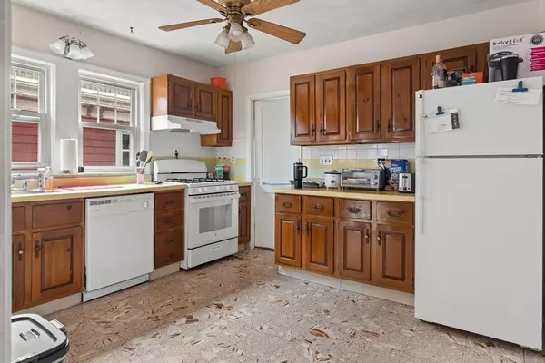 Somerville, MA 02145,51 Sargent Ave #2