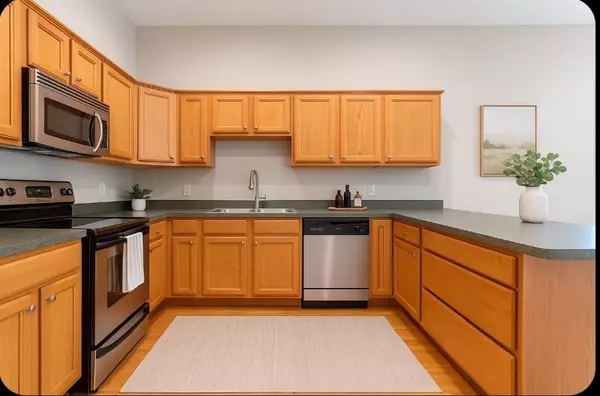 Haverhill, MA 01830,31-33 Ashland St #5