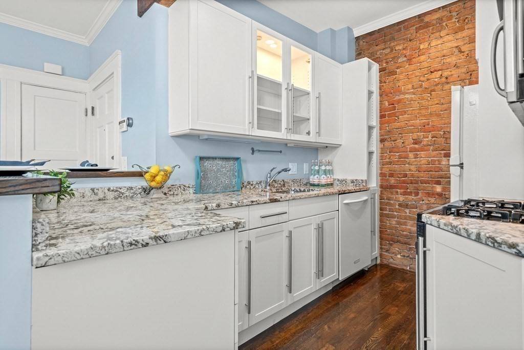 Boston, MA 02129,256 Bunker Hill Street #2