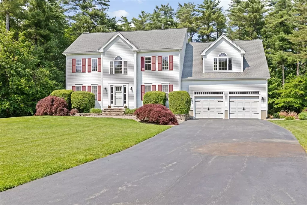 Middleboro, MA 02346,102 Saddleworth Way