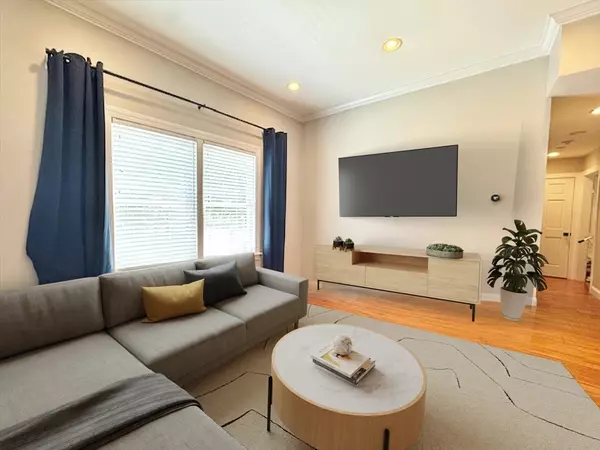 Boston, MA 02128,499-501 Sumner St #1
