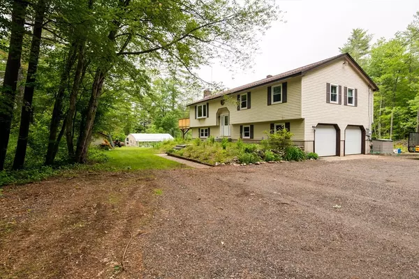 Nottingham, NH 03290,226 Raymond Rd