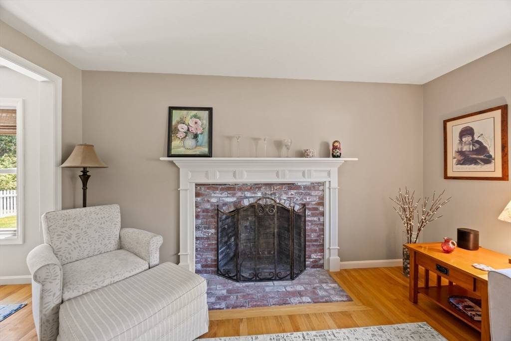 Barnstable, MA 02648,88 Amelia Way
