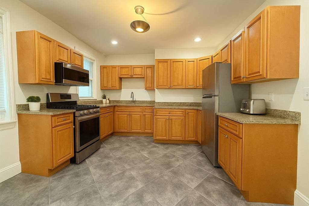 Boston, MA 02119,21 Highland St., #2